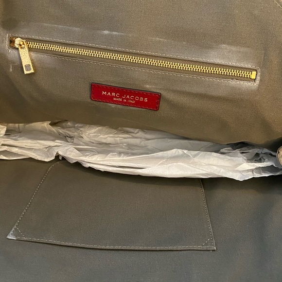 Marc Jacobs Bowery Tote - Picture 4 of 6